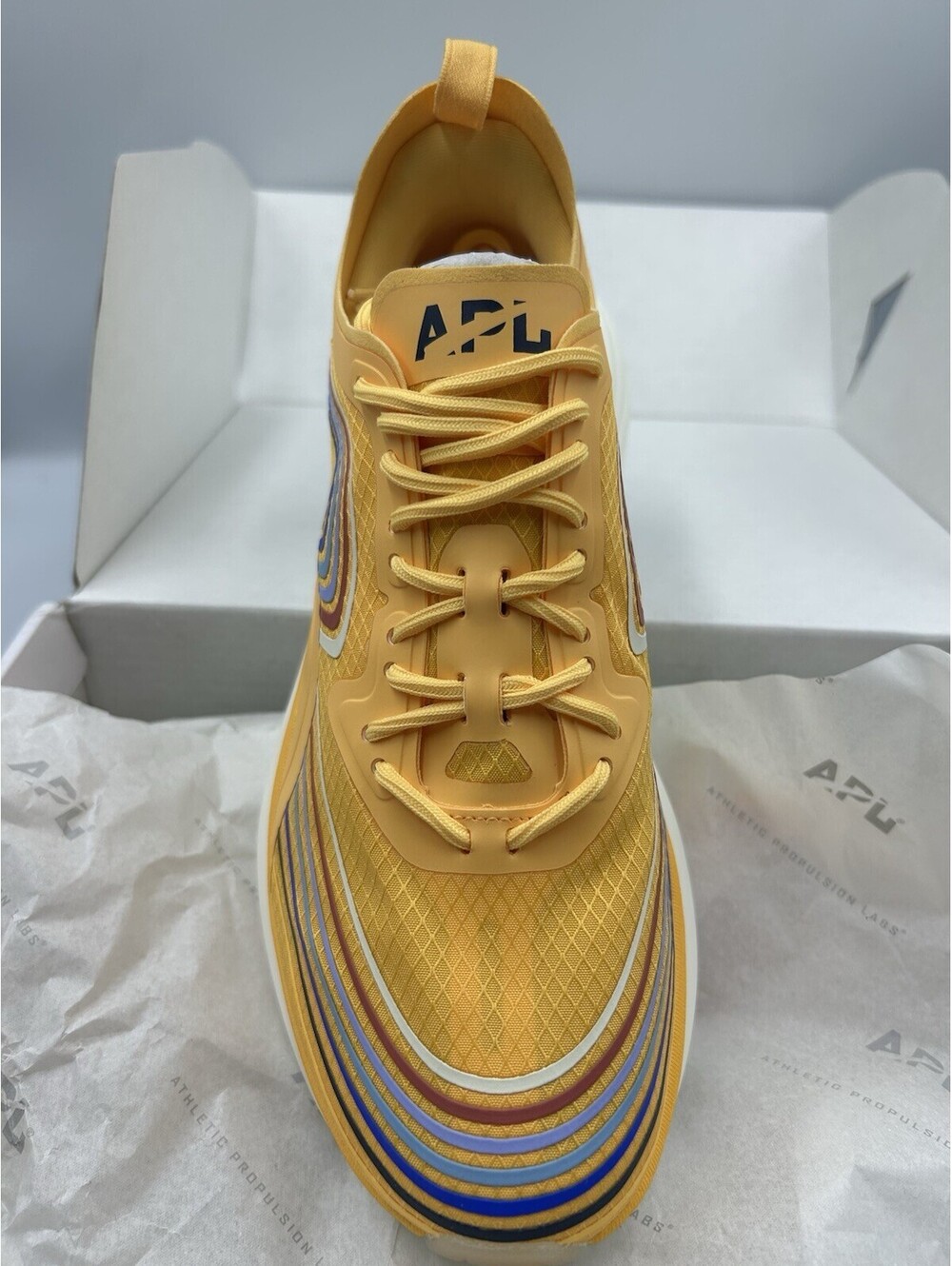 New In Box APL Streamline in Marigold Women’s Sneakers in Size 7 Running Shoes - Picture 3 of 7